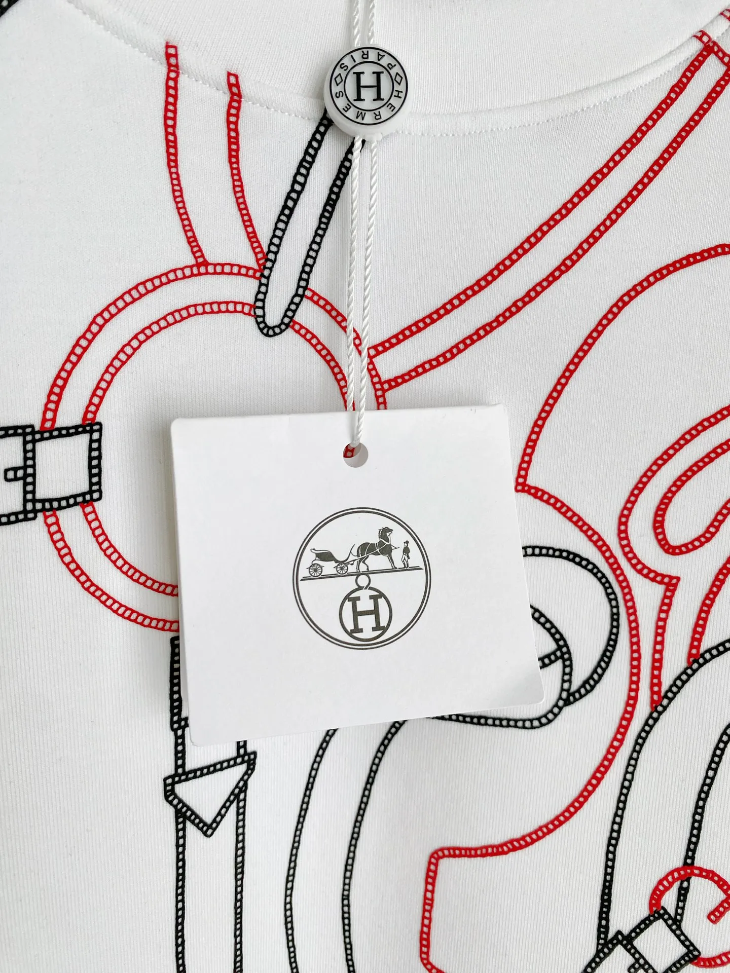 27 HERMÈS ｜2026 New Arrival ， ， ， ， Classic ， ， ， ：White、Black Sizes：S-XL